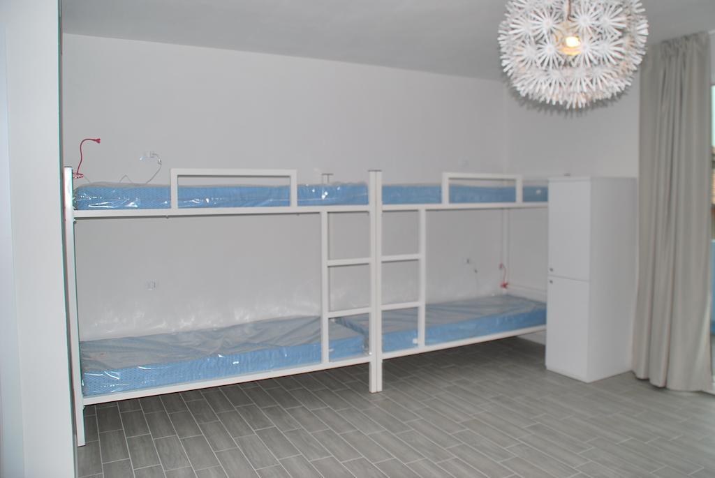 Bett im Frauenschlafsaal mit 8 Betten